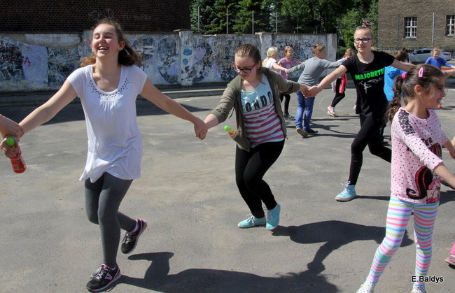 Dzień Dziecka i Dzień bez Przemocy w SP 2 (zdjęcia)