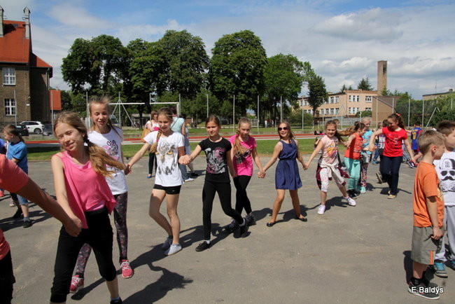 Dzień Dziecka i Dzień bez Przemocy w SP 2 (zdjęcia)