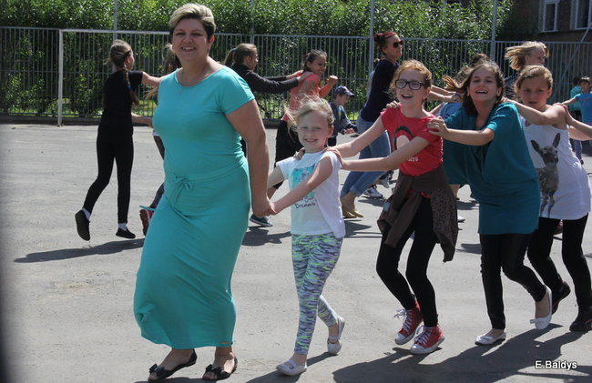 Dzień Dziecka i Dzień bez Przemocy w SP 2 (zdjęcia)