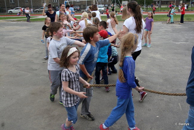 Dzień Dziecka i Dzień bez Przemocy w SP 2 (zdjęcia)