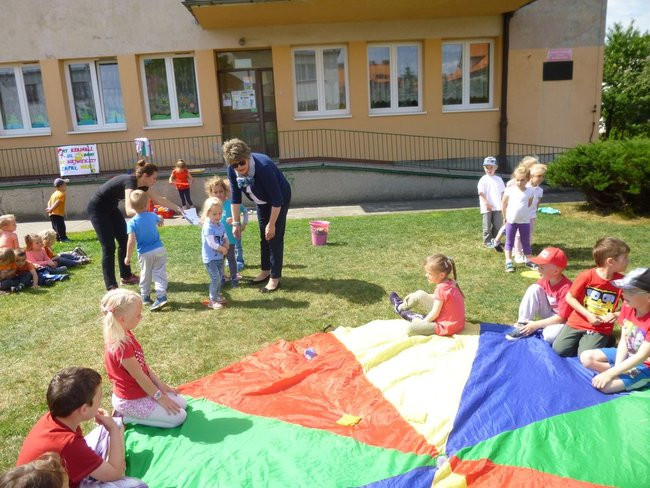 Sportowy Dzień Dziecka w PM 7 (zdjęcia)