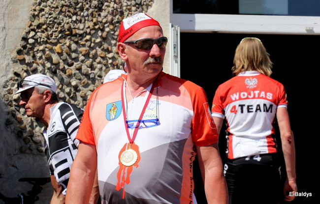 Czas zwycięzcy 2 godziny 10 minut (zdjęcia z dekoracji zwycięzców)