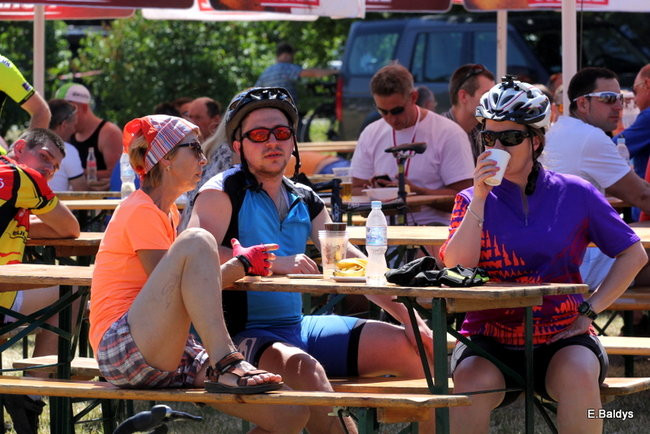 Czas zwycięzcy 2 godziny 10 minut (zdjęcia z dekoracji zwycięzców)