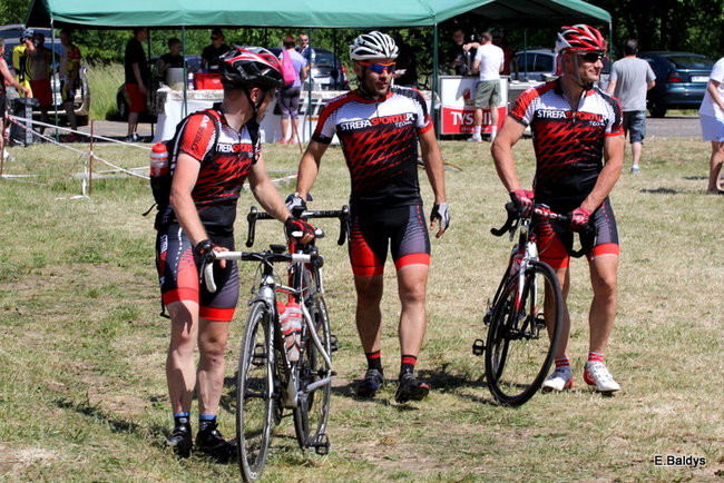 Czas zwycięzcy 2 godziny 10 minut (zdjęcia z dekoracji zwycięzców)