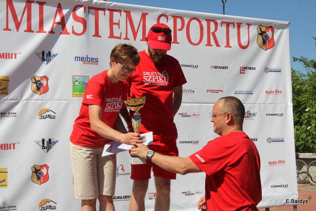 Czas zwycięzcy 2 godziny 10 minut (zdjęcia z dekoracji zwycięzców)