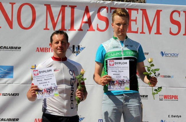 Czas zwycięzcy 2 godziny 10 minut (zdjęcia z dekoracji zwycięzców)