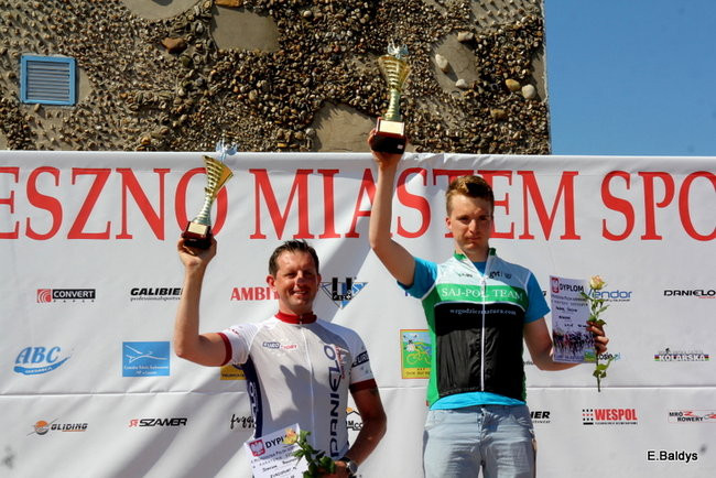 Czas zwycięzcy 2 godziny 10 minut (zdjęcia z dekoracji zwycięzców)