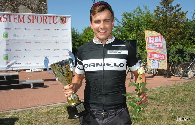 Czas zwycięzcy 2 godziny 10 minut (zdjęcia z dekoracji zwycięzców)