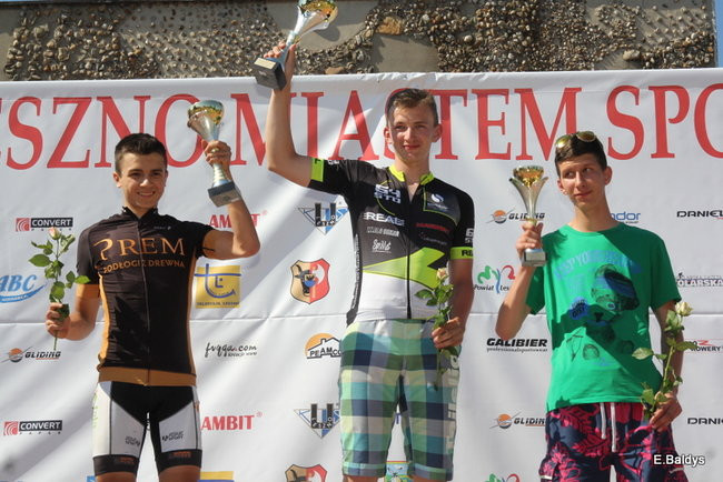 Czas zwycięzcy 2 godziny 10 minut (zdjęcia z dekoracji zwycięzców)