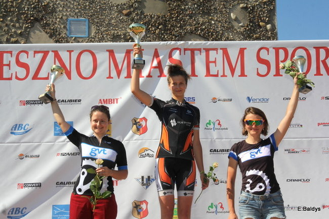 Czas zwycięzcy 2 godziny 10 minut (zdjęcia z dekoracji zwycięzców)