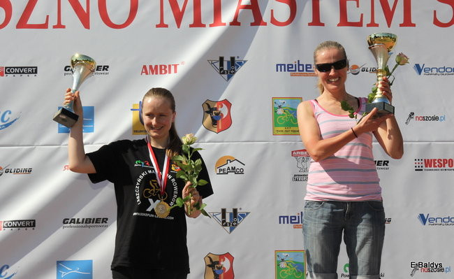 Czas zwycięzcy 2 godziny 10 minut (zdjęcia z dekoracji zwycięzców)