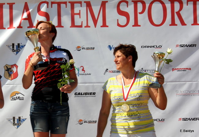 Czas zwycięzcy 2 godziny 10 minut (zdjęcia z dekoracji zwycięzców)