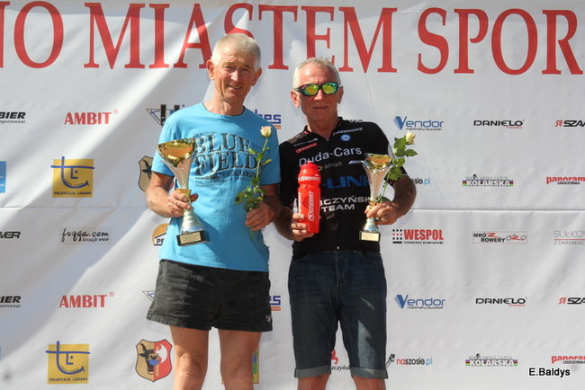 Czas zwycięzcy 2 godziny 10 minut (zdjęcia z dekoracji zwycięzców)