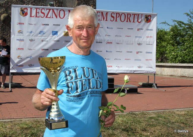 Czas zwycięzcy 2 godziny 10 minut (zdjęcia z dekoracji zwycięzców)