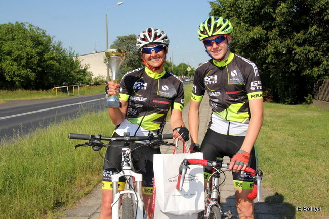 Czas zwycięzcy 2 godziny 10 minut (zdjęcia z dekoracji zwycięzców)