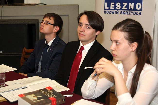 Uczniowie w walce na argumenty (zdjęcia)