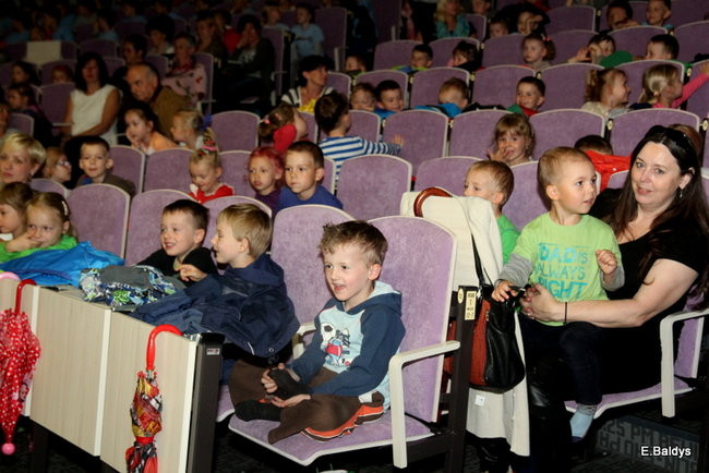 Brzydkie Kaczątko w auli PWSZ (zdjęcia)