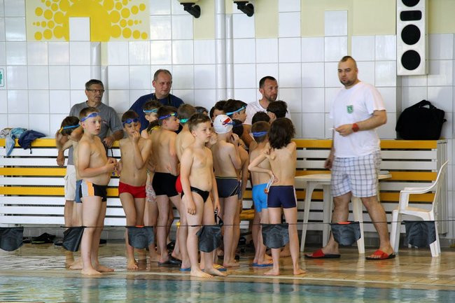 Pływackie zmagania na Akwawicie (zdjęcia)