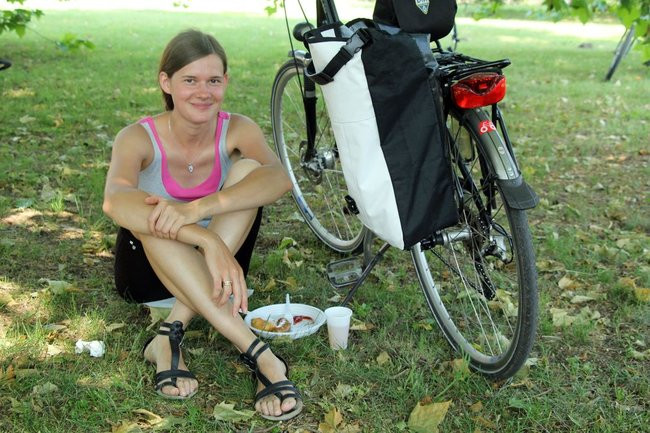 Pod drzewem odpoczynek (zdjęcia)