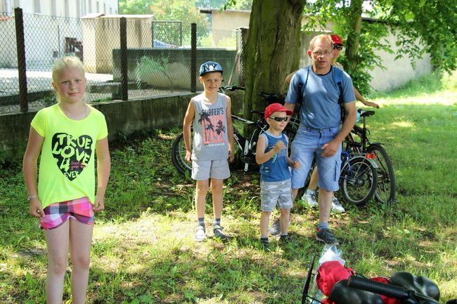 Pod drzewem odpoczynek (zdjęcia)