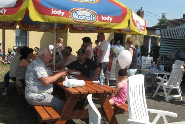 Wspólna zabawa w Dąbczu (zdjęcia)