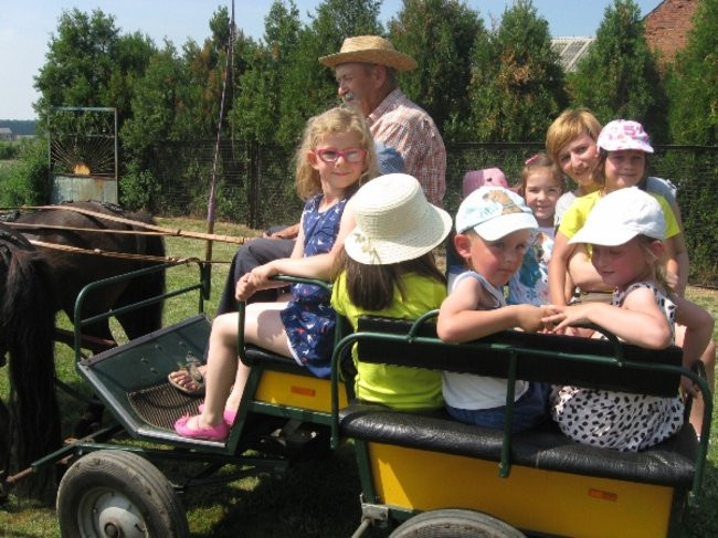 Wspólna zabawa w Dąbczu (zdjęcia)