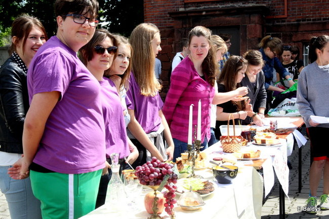 Zabawa z Rodem Leszczyńskich ( zdjęcia)