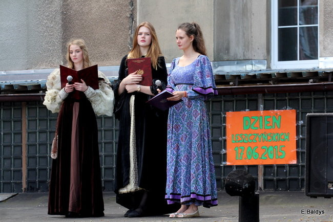 Zabawa z Rodem Leszczyńskich ( zdjęcia)