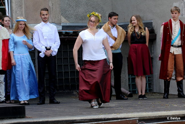 Zabawa z Rodem Leszczyńskich ( zdjęcia)