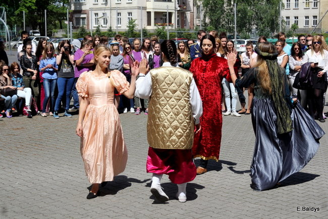 Zabawa z Rodem Leszczyńskich ( zdjęcia)