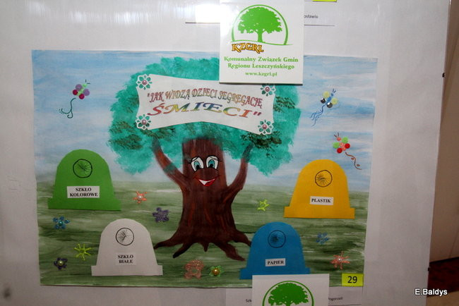 Dzieci promują segregację śmieci (zdjęcia)