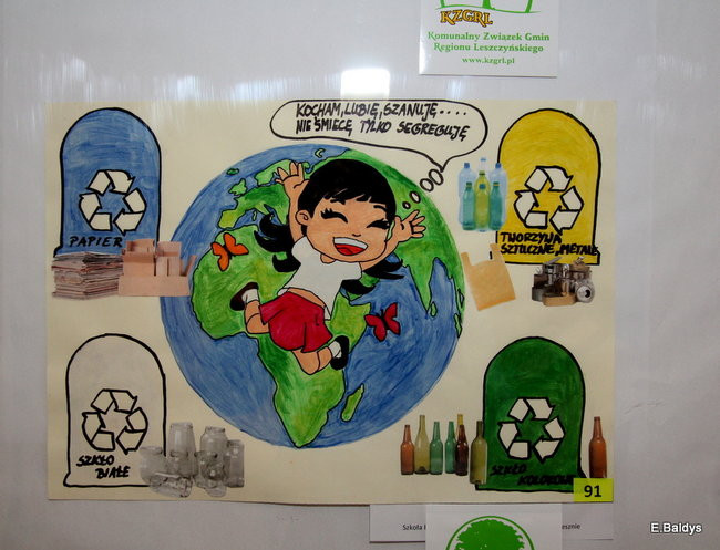 Dzieci promują segregację śmieci (zdjęcia)