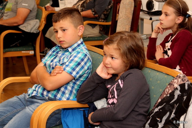 Dzieci promują segregację śmieci (zdjęcia)