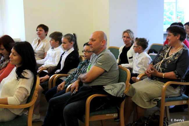 Dzieci promują segregację śmieci (zdjęcia)