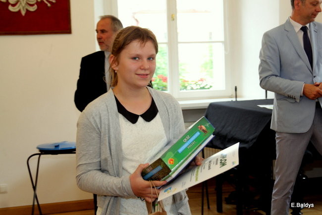 Dzieci promują segregację śmieci (zdjęcia)