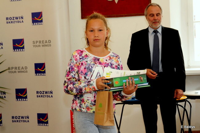 Dzieci promują segregację śmieci (zdjęcia)