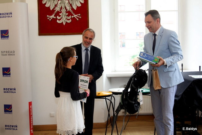 Dzieci promują segregację śmieci (zdjęcia)