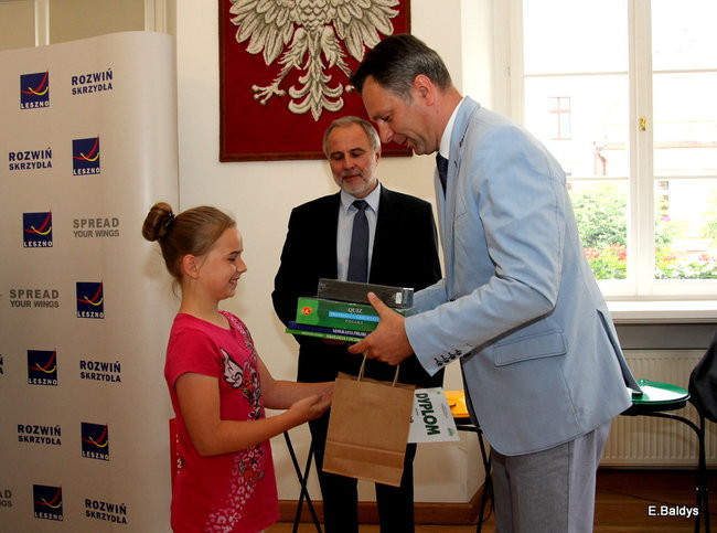 Dzieci promują segregację śmieci (zdjęcia)