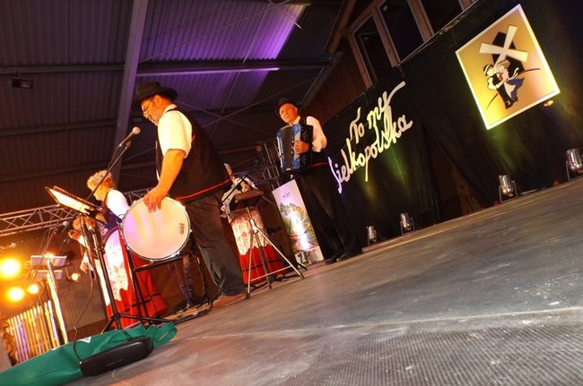 Wianki w  Boszkowie na ludowo (zdjęcia)