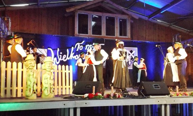 Wianki w  Boszkowie na ludowo (zdjęcia)