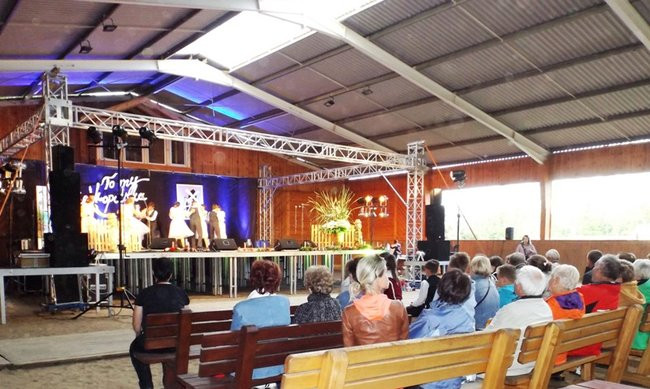 Wianki w  Boszkowie na ludowo (zdjęcia)