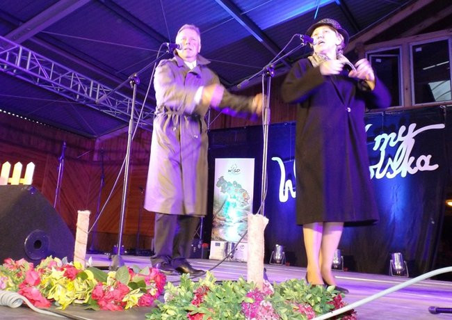 Wianki w  Boszkowie na ludowo (zdjęcia)