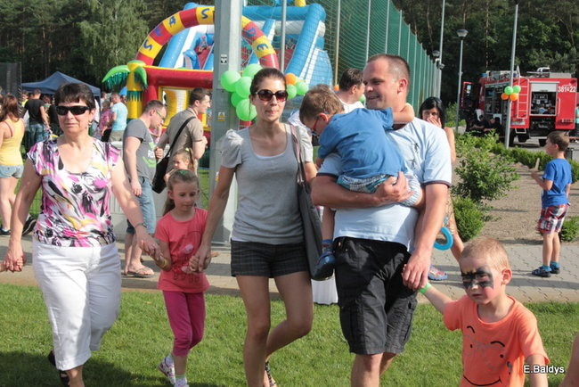 Ja i moja rodzina - Festyn PM 12 (zdjęcia)