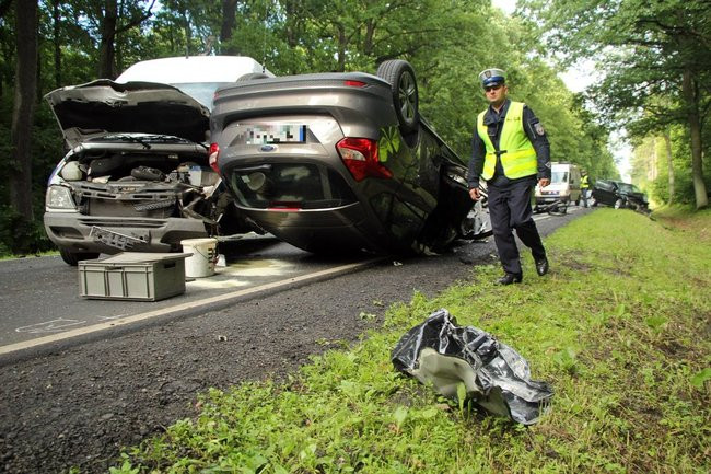 Zderzenie sześciu aut (zdjęcia)