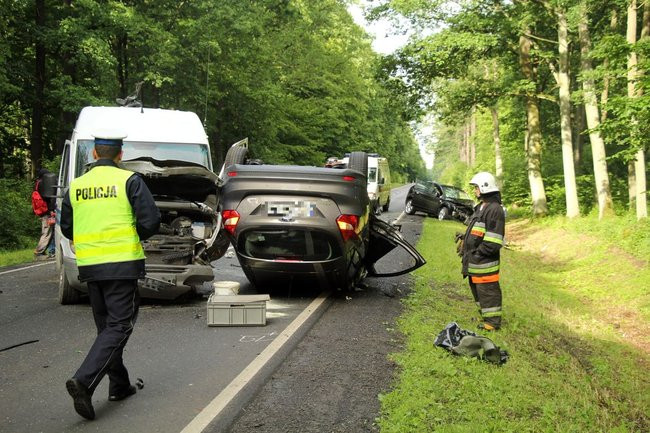 Zderzenie sześciu aut (zdjęcia)