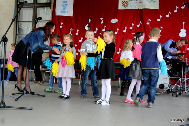 Biesiadne śpiewanie w Wijewie (zdjęcia)