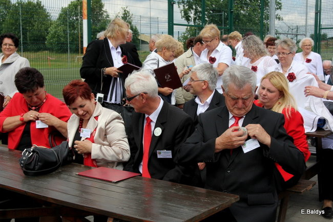 Biesiadne śpiewanie w Wijewie (zdjęcia)