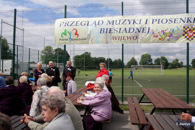 Biesiadne śpiewanie w Wijewie (zdjęcia)