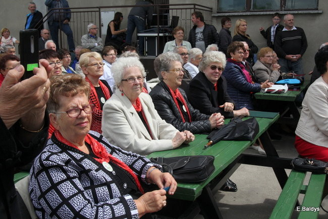 Biesiadne śpiewanie w Wijewie (zdjęcia)