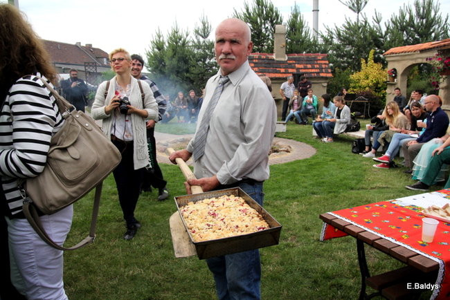 Pieczenie chleba w Rolniku (zdjęcia)